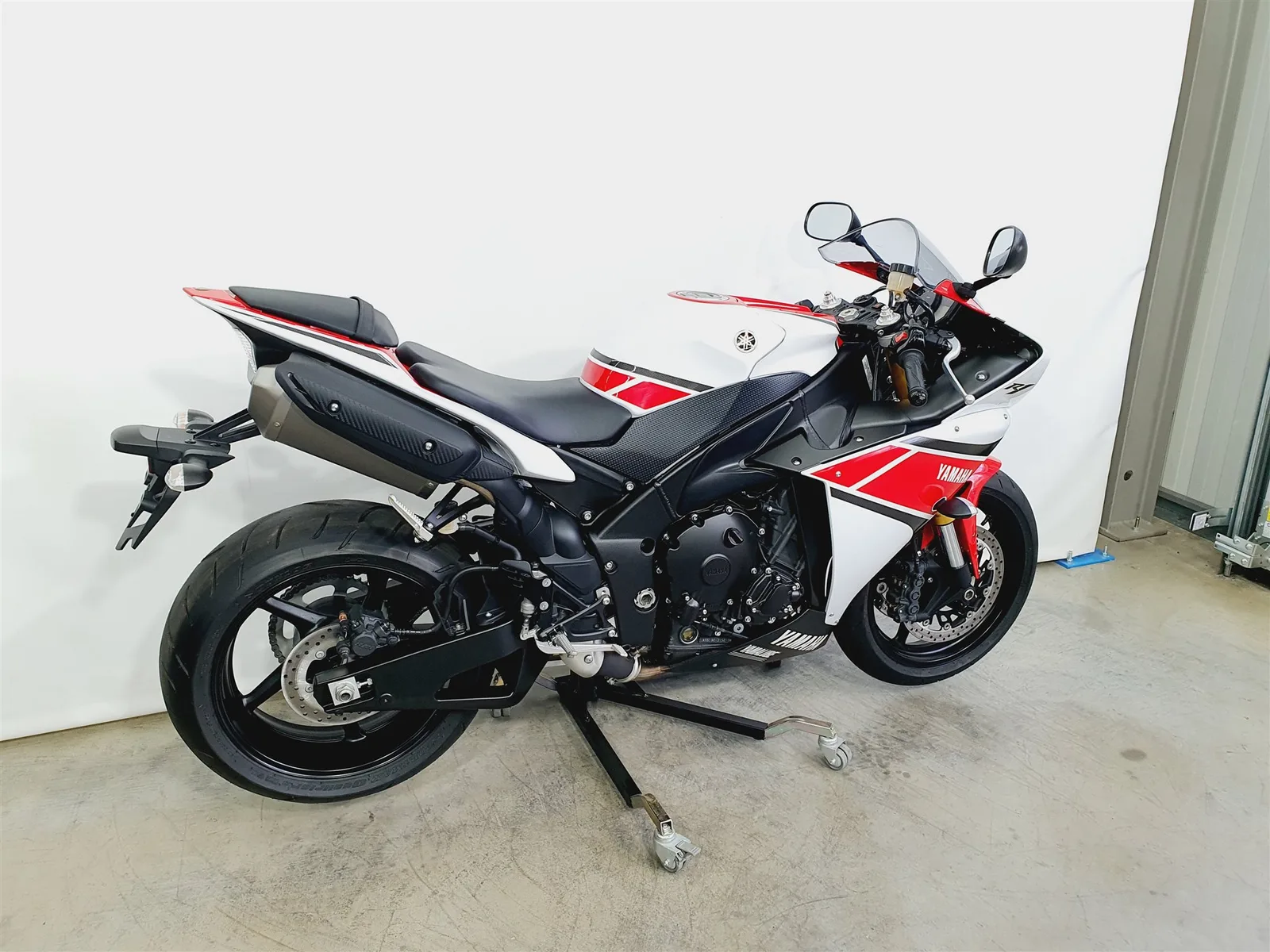 Yamaha R1 \*WGP 50th Anniversary\*Sammler\*Collector\*61km\*NEU\*RN225\*