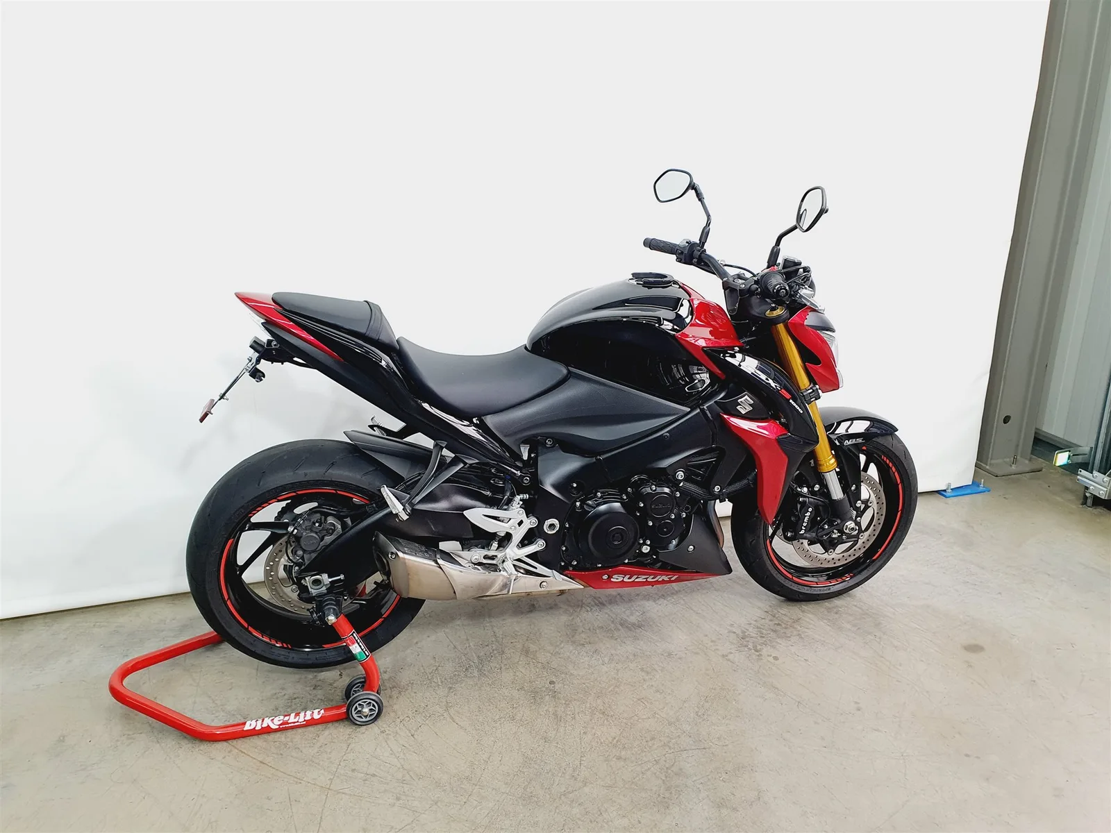 Suzuki GSX-S1000 \*KD NEU\*ABS\*TC\*LED Blinker\*8772km\*