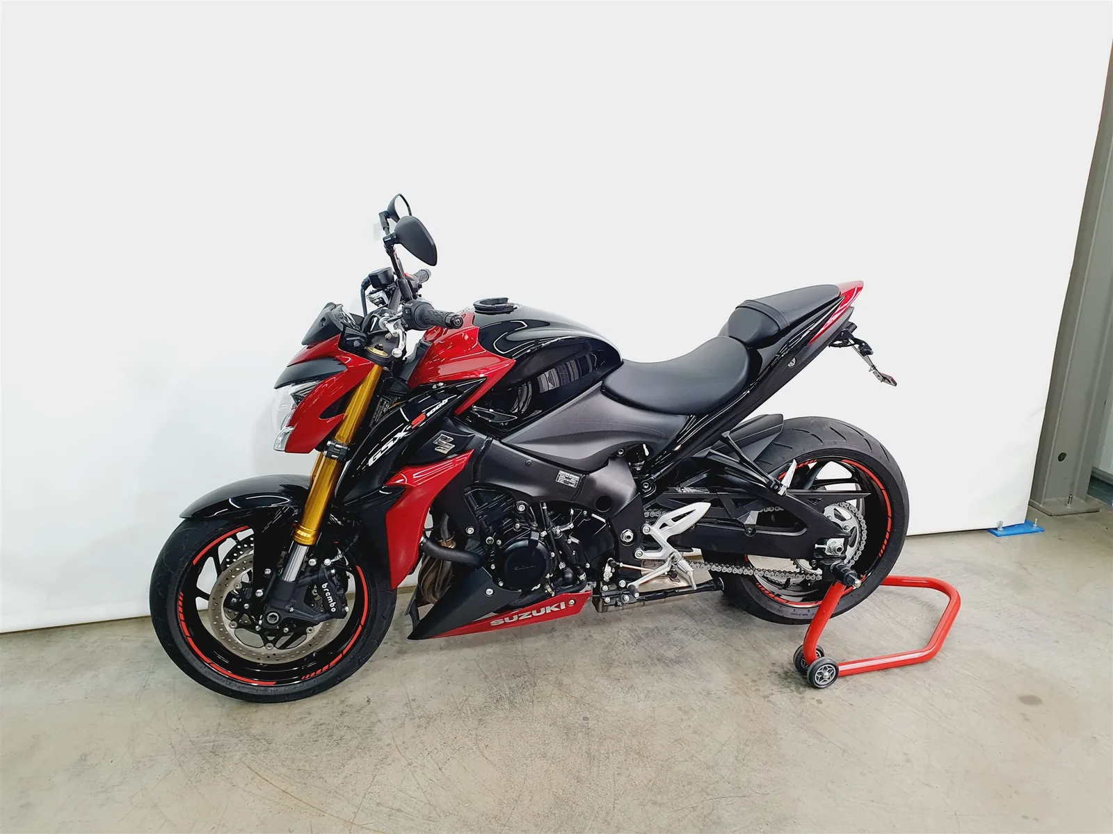 Suzuki GSX-S1000 \*KD NEU\*ABS\*TC\*LED Blinker\*8772km\*