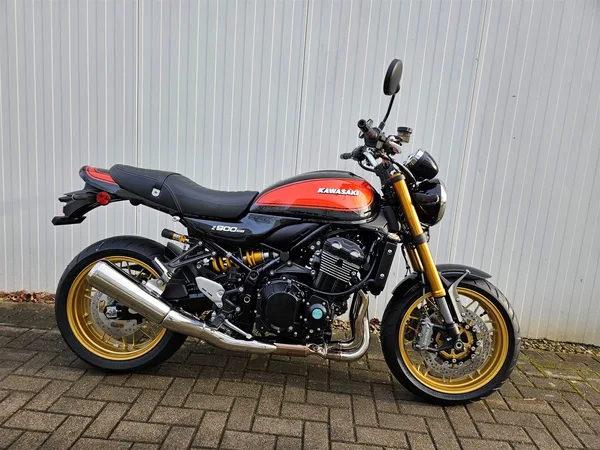 Kawasaki Z900 RS SE sofort lieferbar