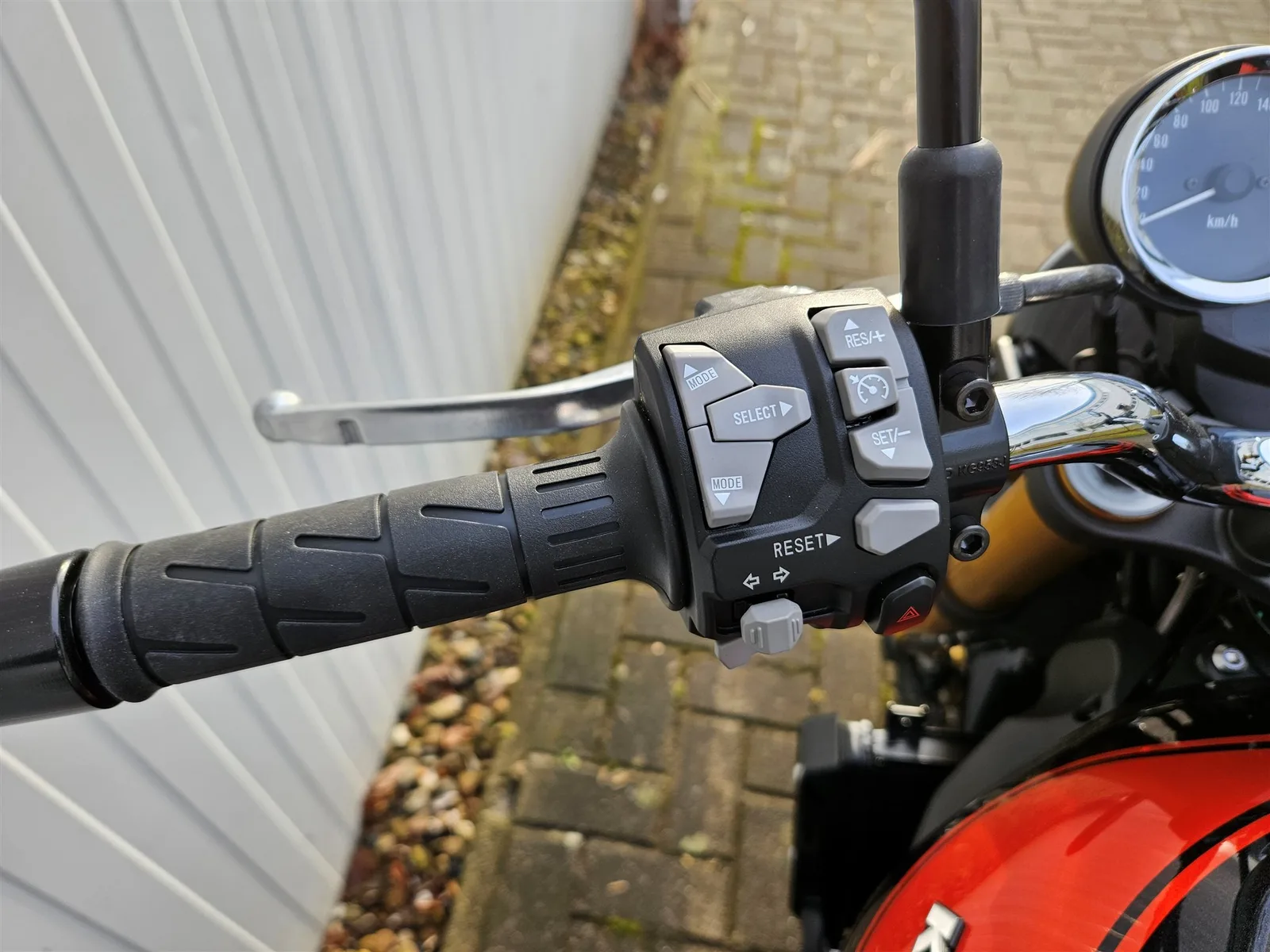 Kawasaki Z900 RS SE sofort lieferbar