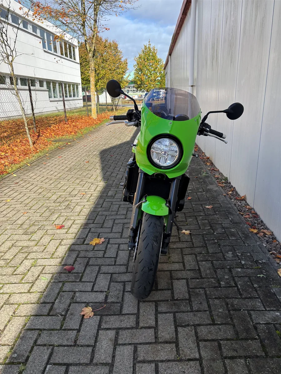 Kawasaki Z900 RS Cafe