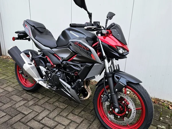 Kawasaki Z 500 SE 500,- Euro Starterbonus sichern! sofort lieferbar! 4 Jahre Garantie!