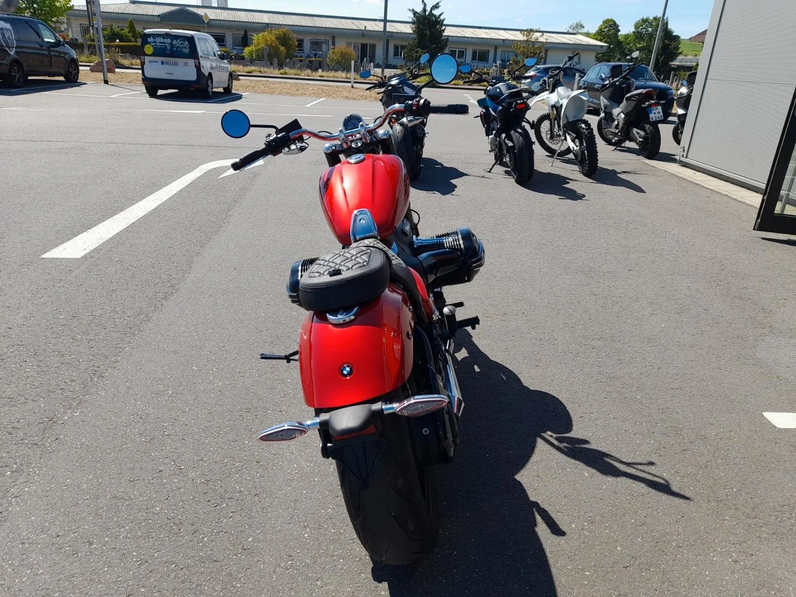 BMW R 18