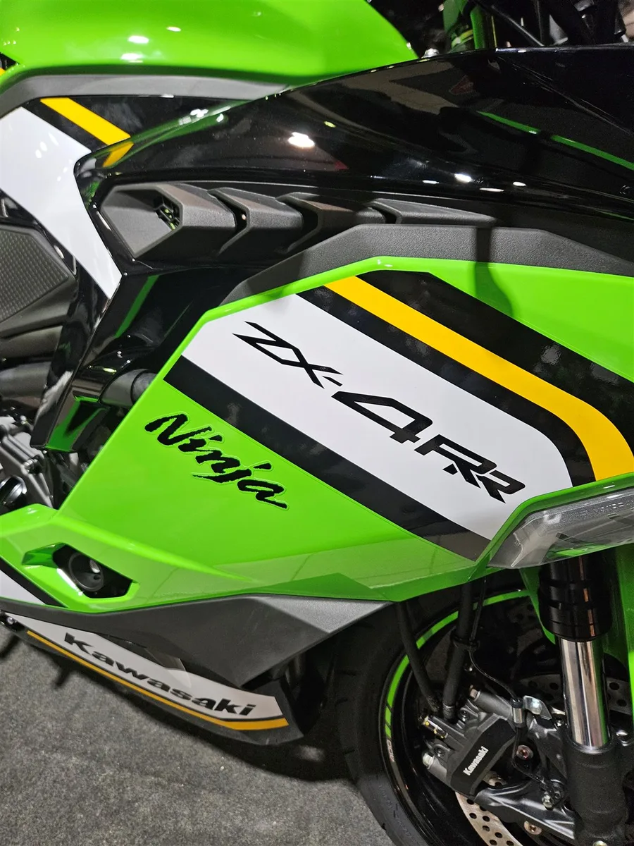 Kawasaki Ninja ZX-4RR sofort lieferbar!