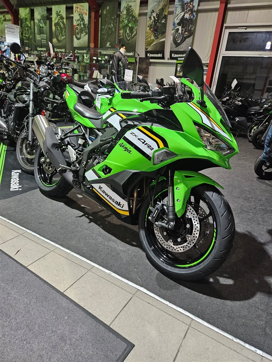 Kawasaki Ninja ZX-4RR sofort lieferbar!