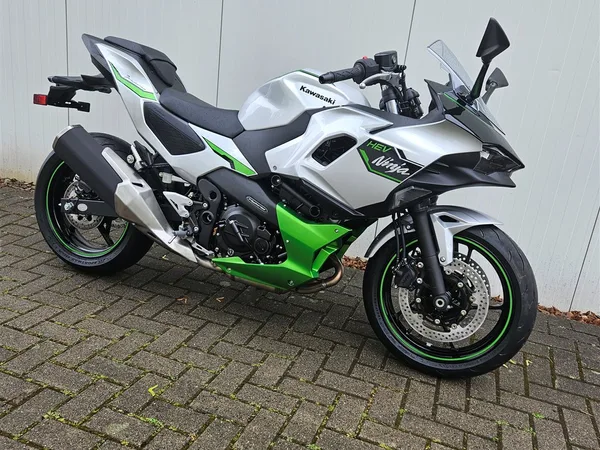 Kawasaki Ninja 7 Hybrid 4 Jahre Garantie