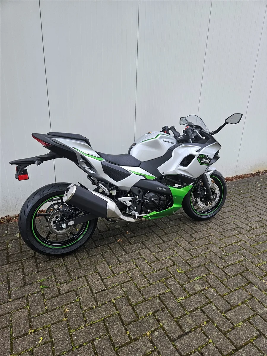 Kawasaki Ninja 7 Hybrid 4 Jahre Garantie