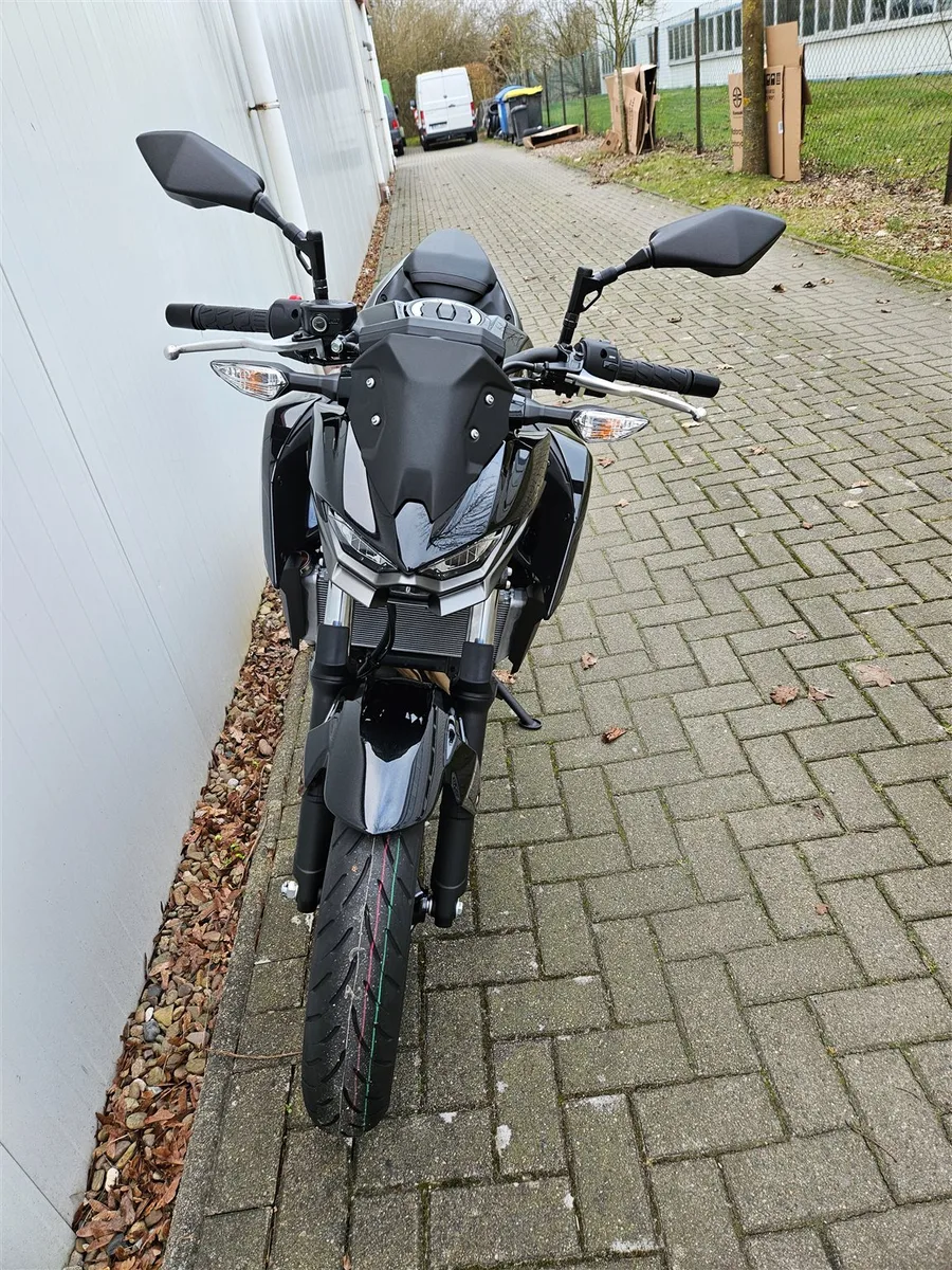 Kawasaki Z 500 sofort lieferbar! 4 Jahre Garantie!