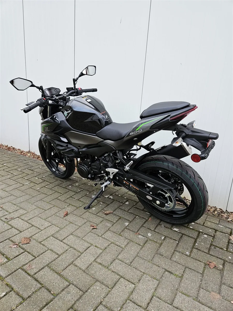 Kawasaki Z 500 sofort lieferbar! 4 Jahre Garantie!