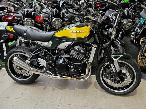Kawasaki Z900 RS sofort lieferbar! Starterbonus sichern