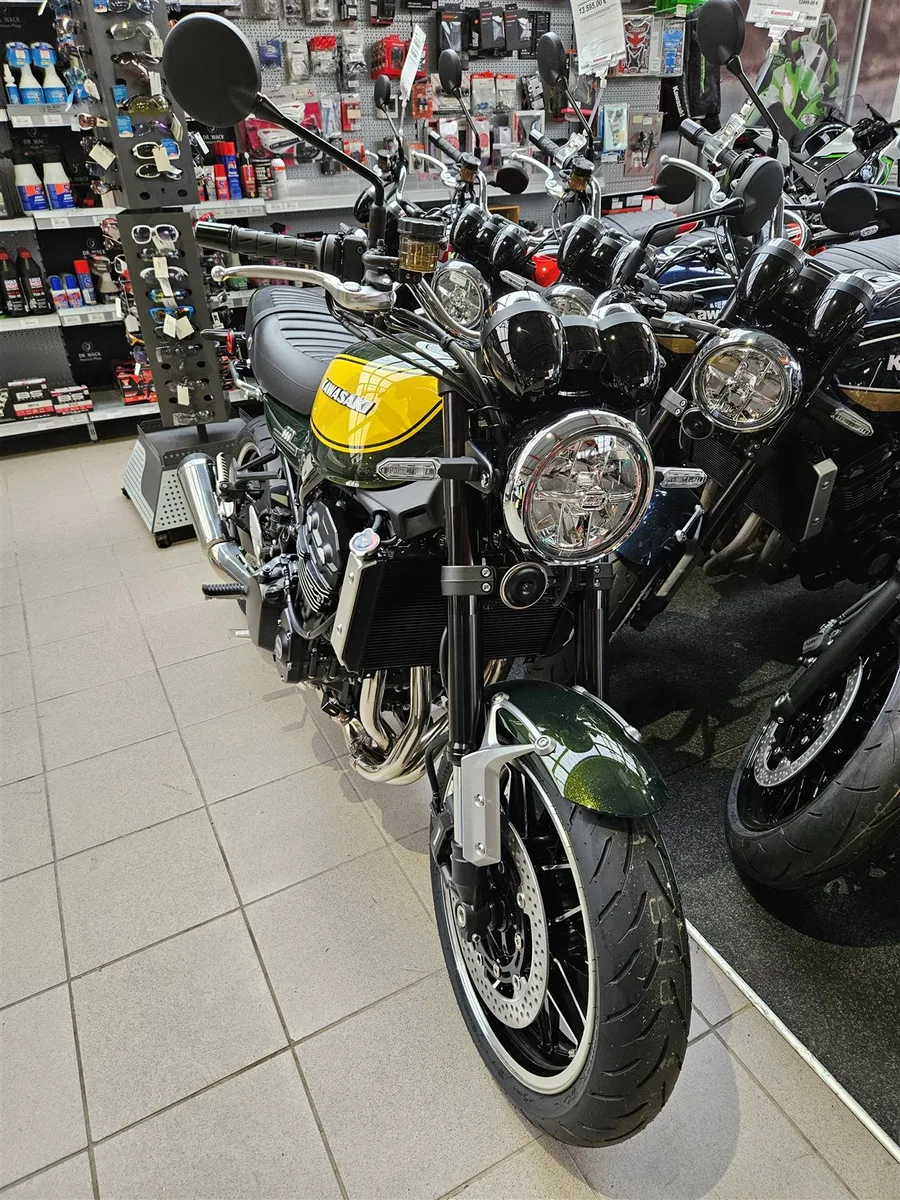 Kawasaki Z900 RS sofort lieferbar! Starterbonus sichern