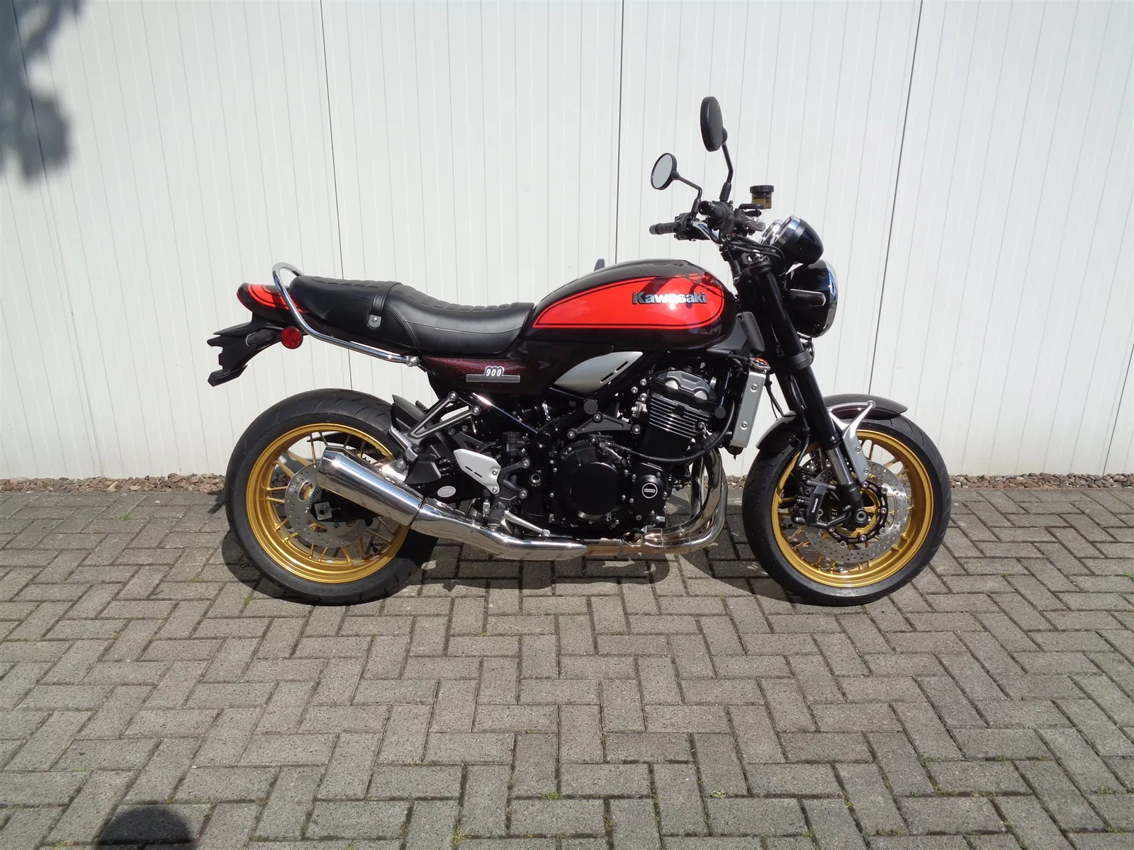 Kawasaki Z900 RS 50th Anniversary SE