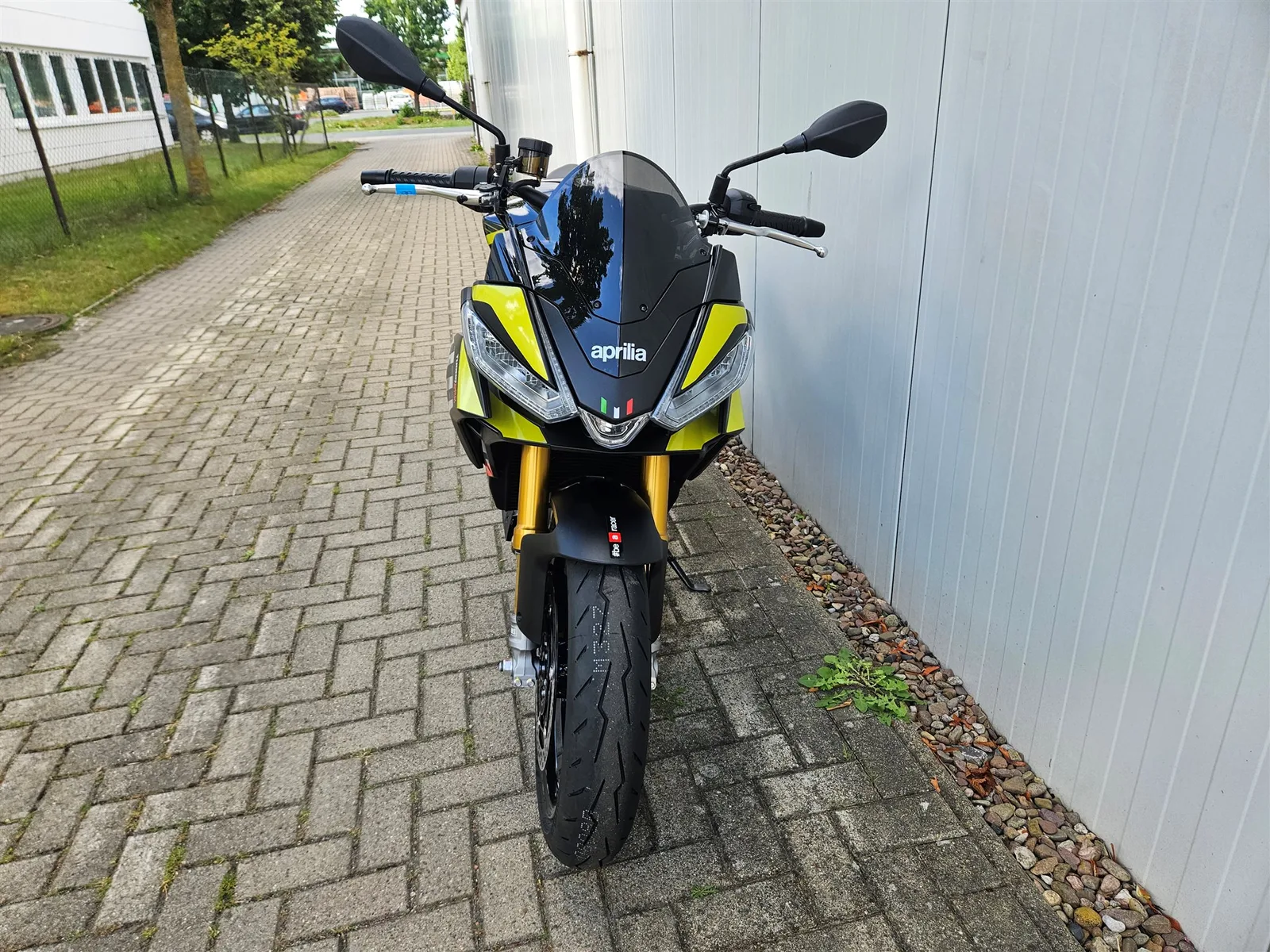 Aprilia Tuono 660 Factory vom Vertragshändler! 35kw