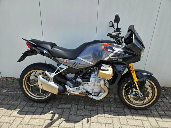 Moto Guzzi V100 Mandello S Topzustand! Hohe Sitzbank