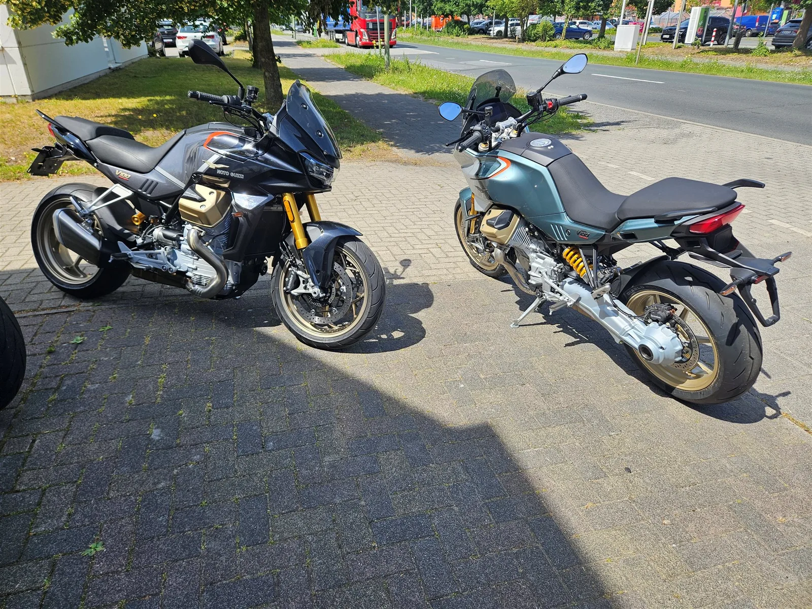Moto Guzzi V100 Mandello S Topzustand! Hohe Sitzbank