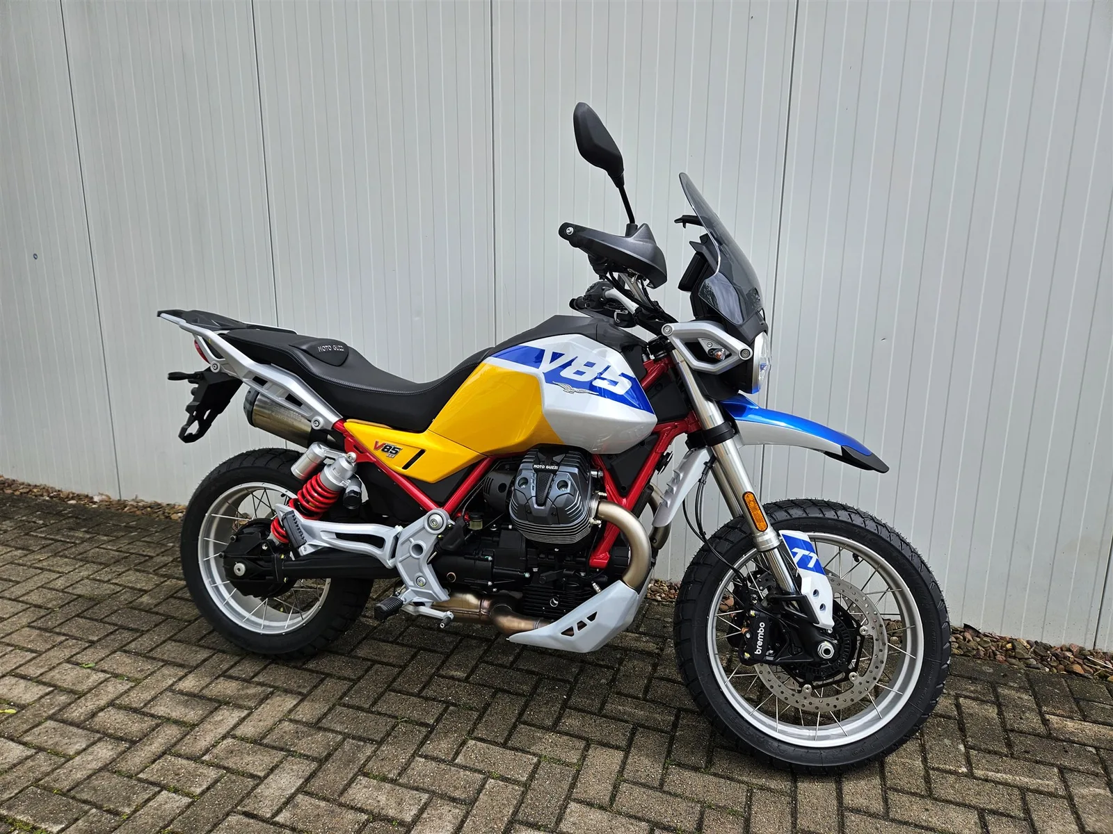 Moto Guzzi V85 TT sofort lieferbar! 2026