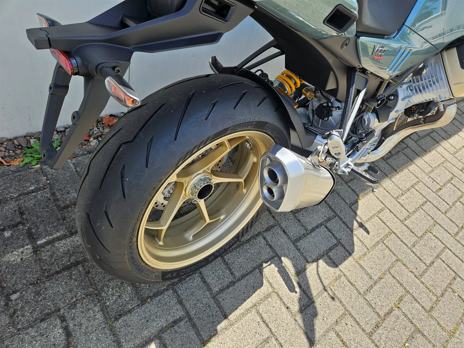 Moto Guzzi V100 Mandello S sofort lieferbar!