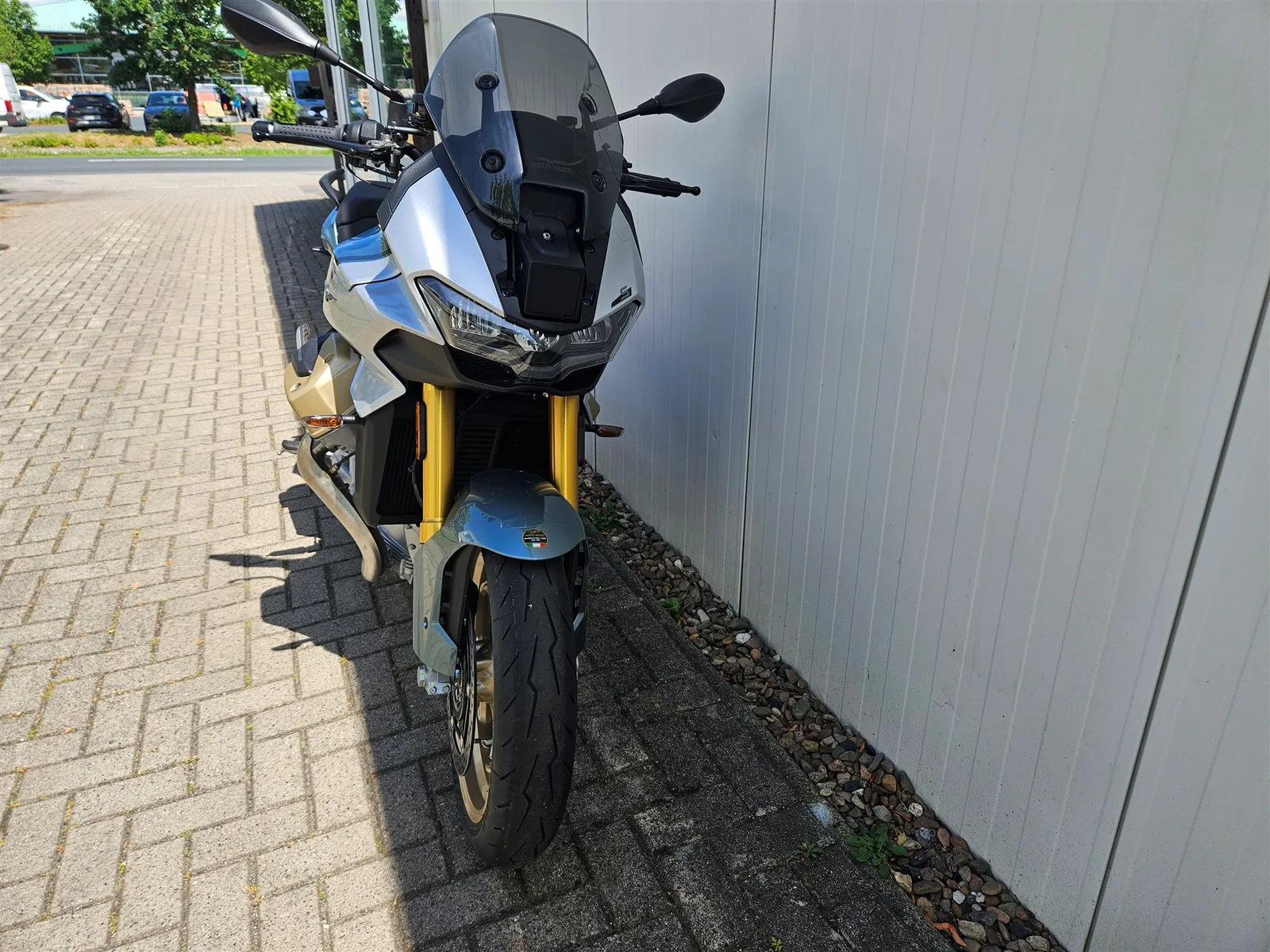 Moto Guzzi V100 Mandello S sofort lieferbar!