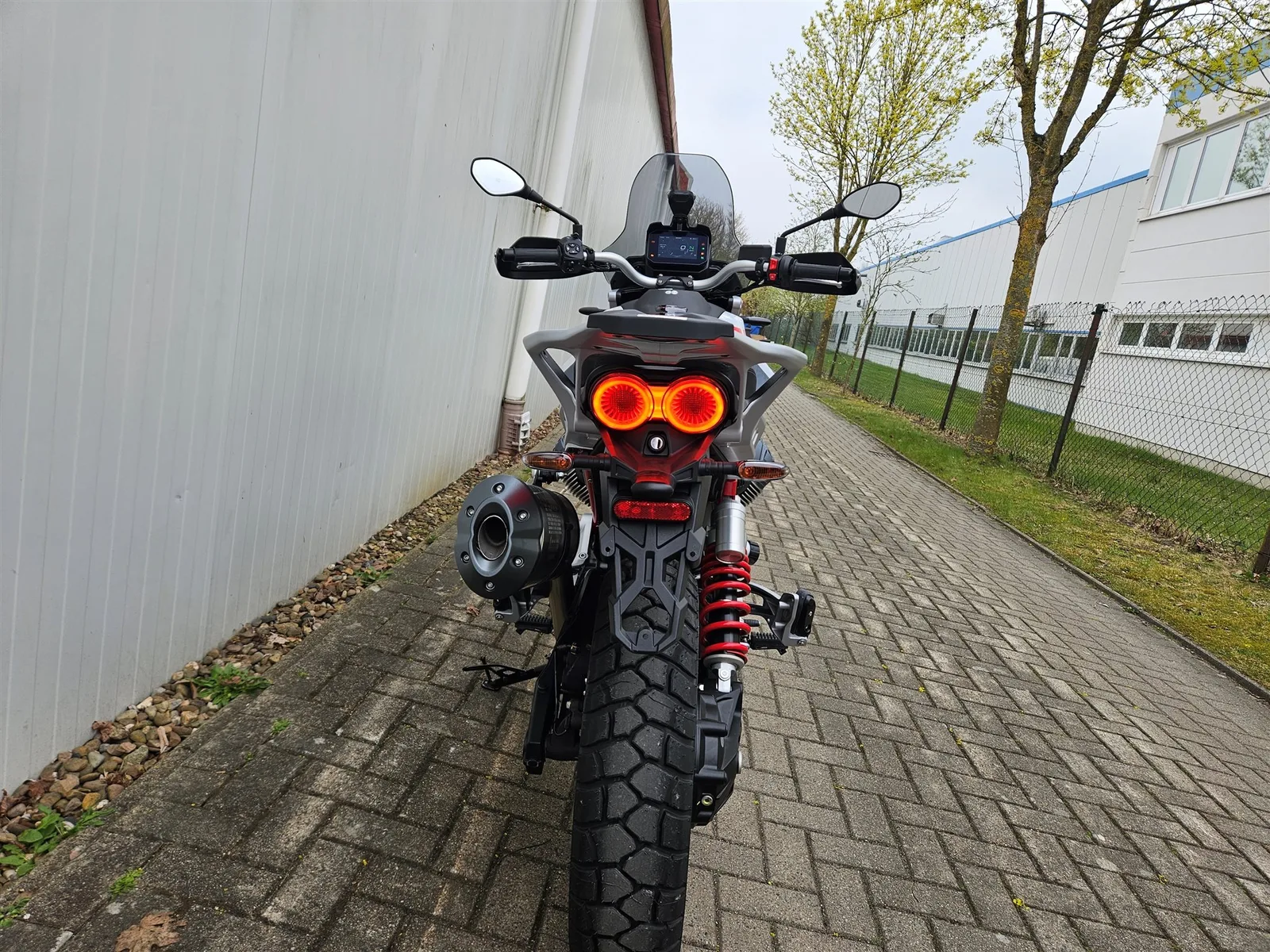 Moto Guzzi V85 TT sofort lieferbar! 2026
