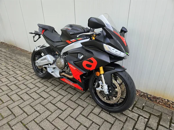 Aprilia RS 660