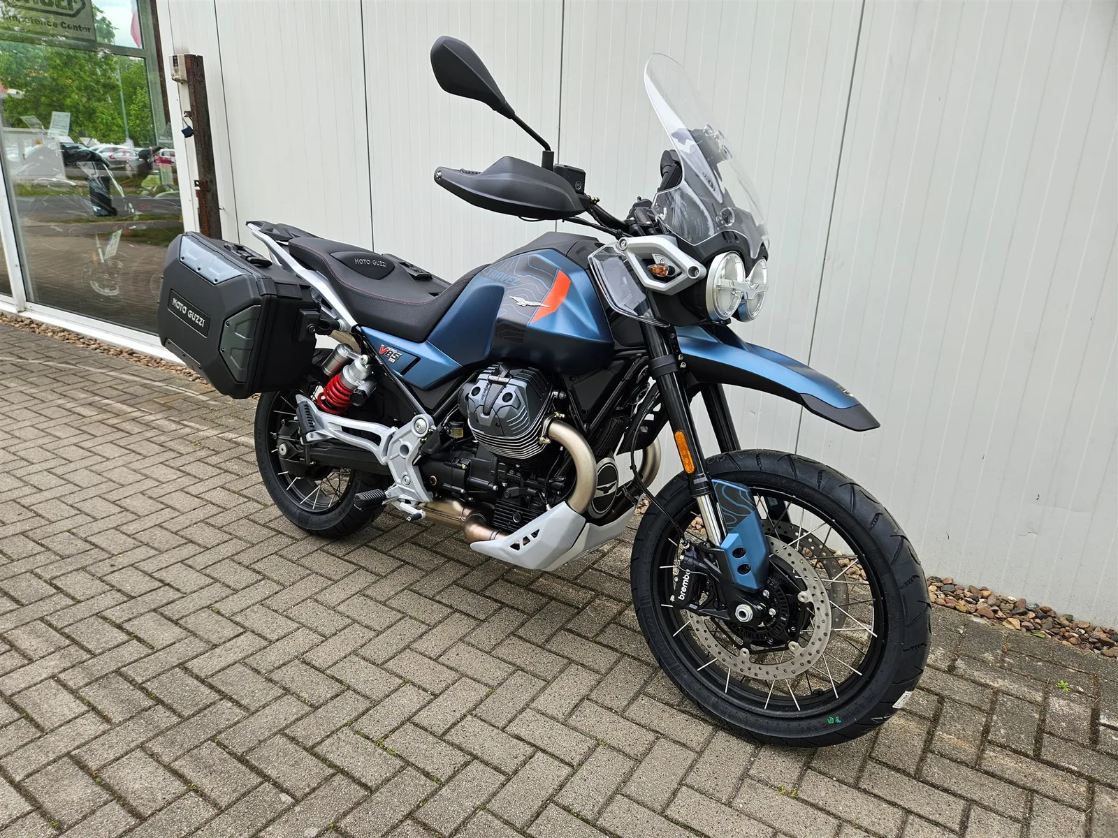 Moto Guzzi V85 TT Travel sofort lieferbar! 2026