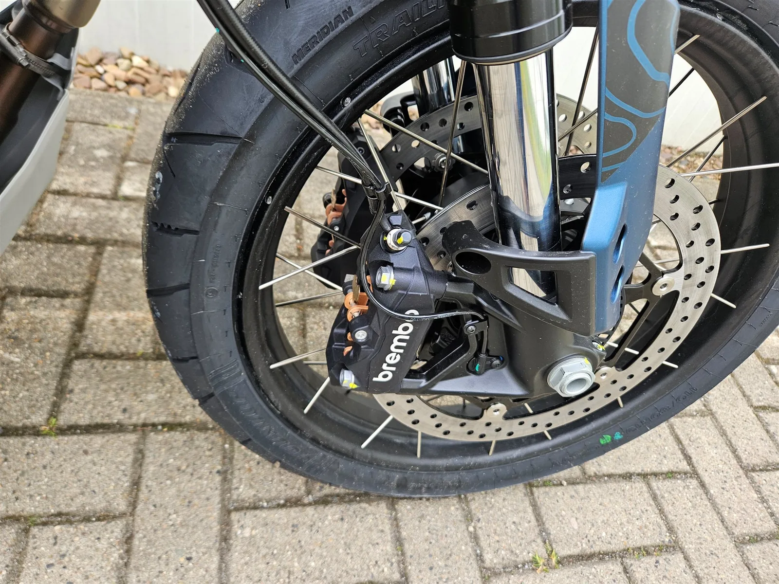 Moto Guzzi V85 TT Travel sofort lieferbar! 2026