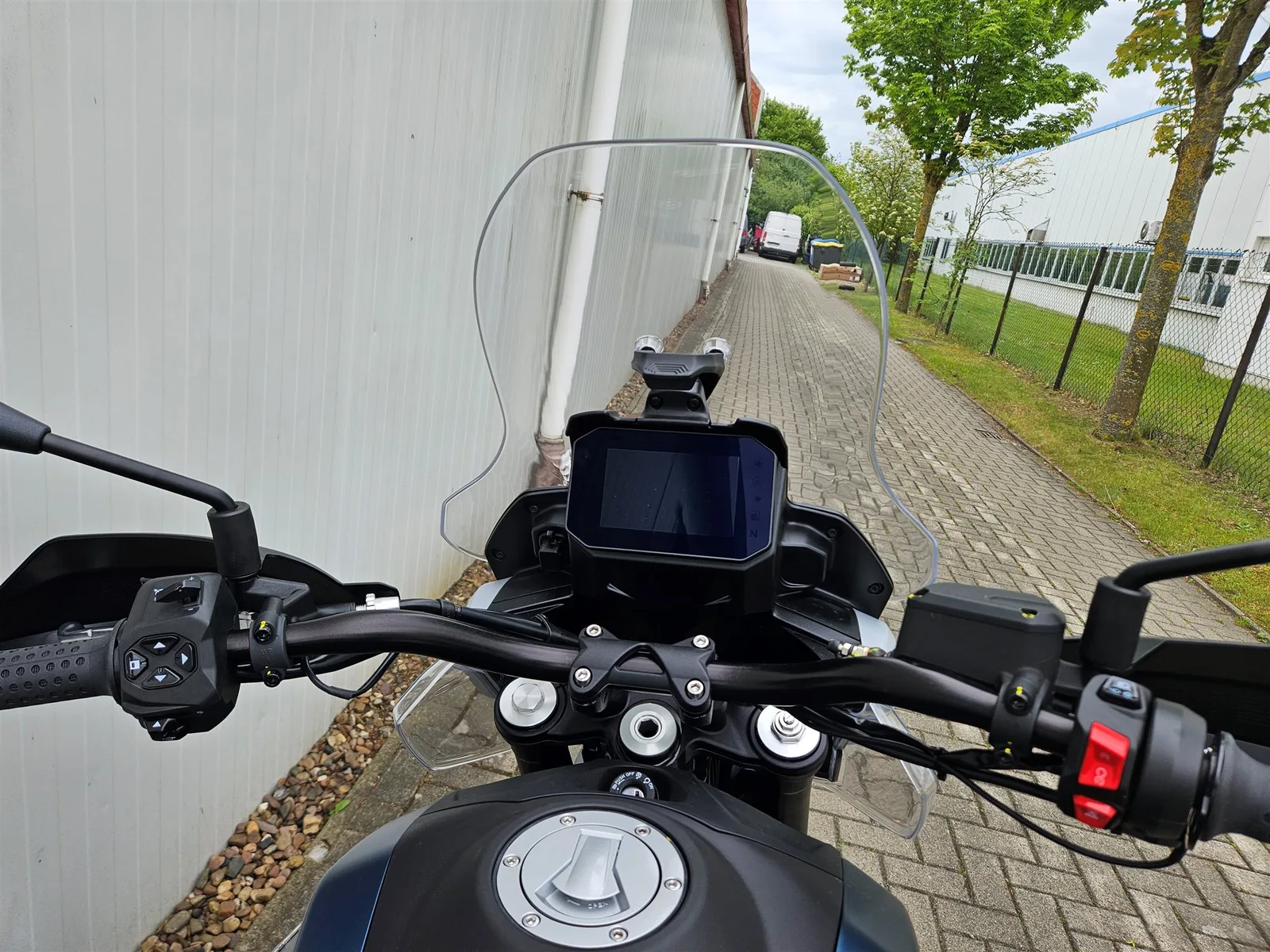 Moto Guzzi V85 TT Travel sofort lieferbar! 2026