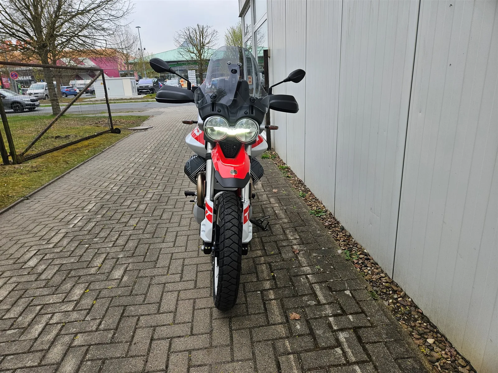 Moto Guzzi V85 TT sofort lieferbar! 2026