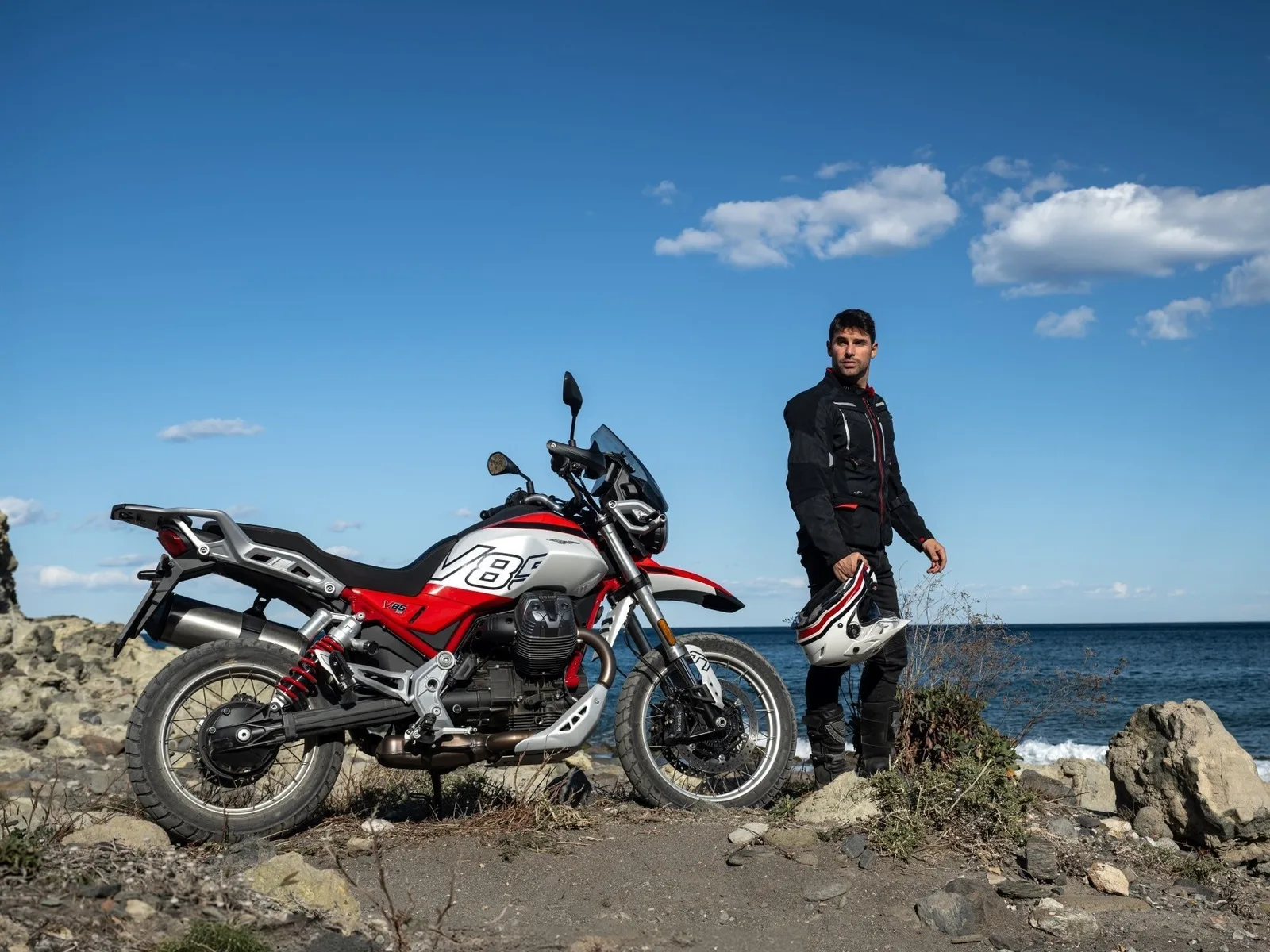 Moto Guzzi V85 TT sofort lieferbar! 2026