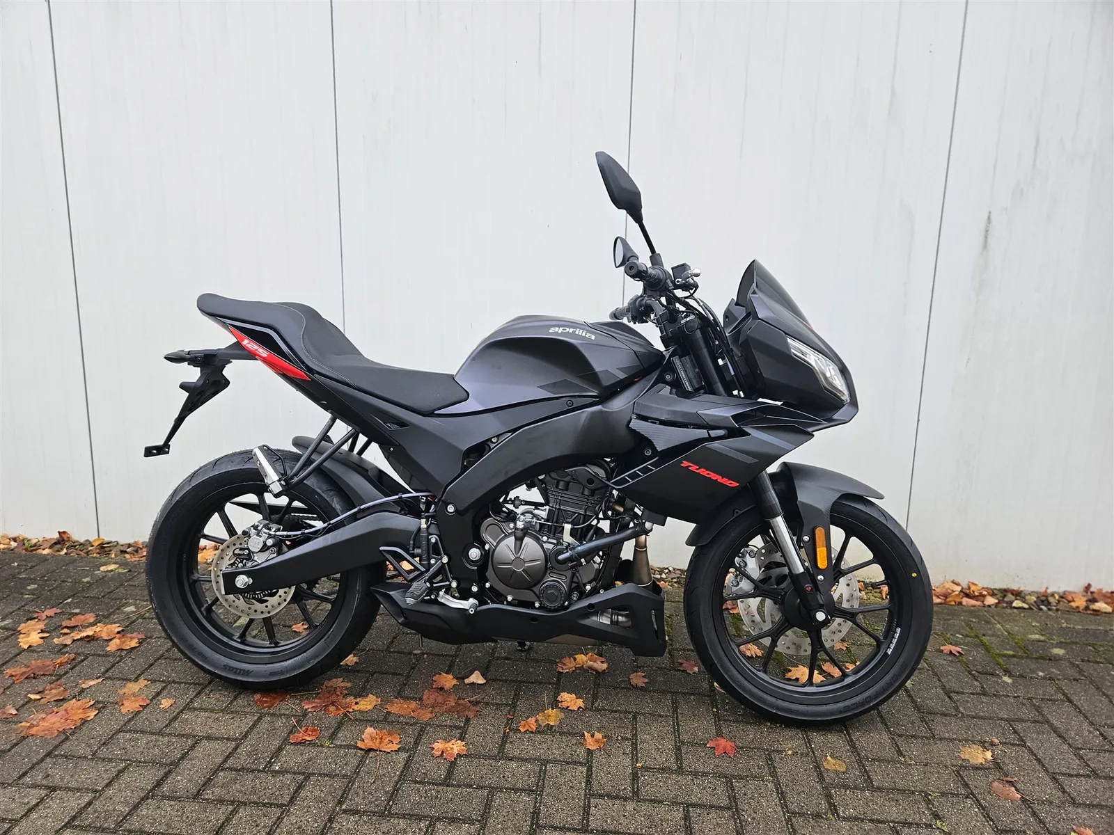 Aprilia Tuono 125 sofort lieferbar!