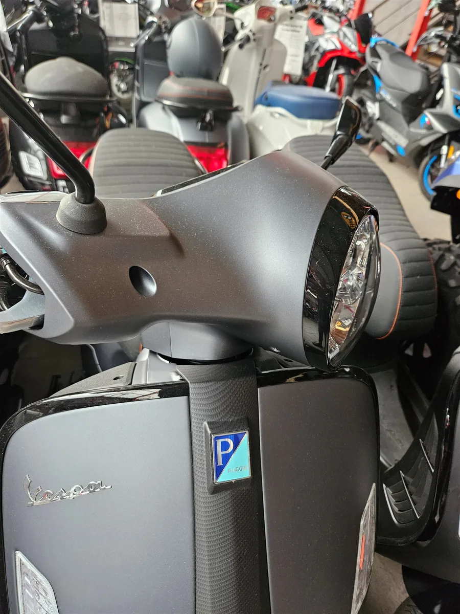 Vespa GTS 125 Super Sport sofort lieferbar