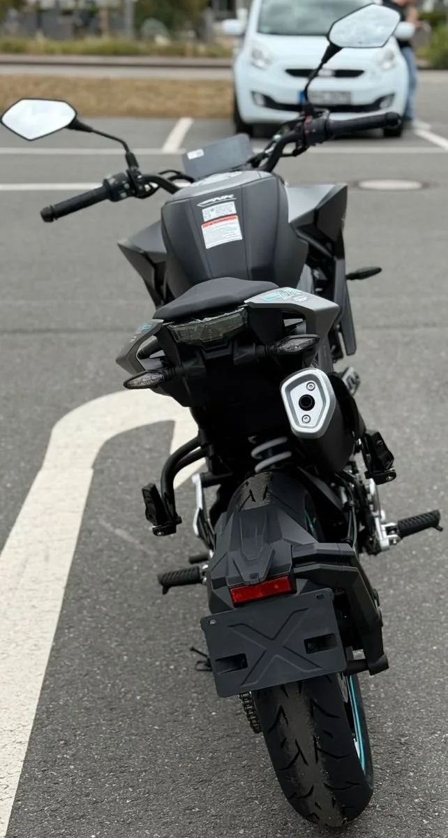 CFMOTO 125NK