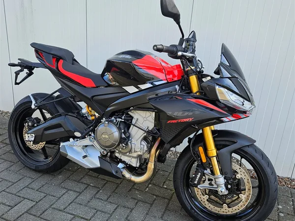 Aprilia Tuono 660 Factory vom Vertragshändler!