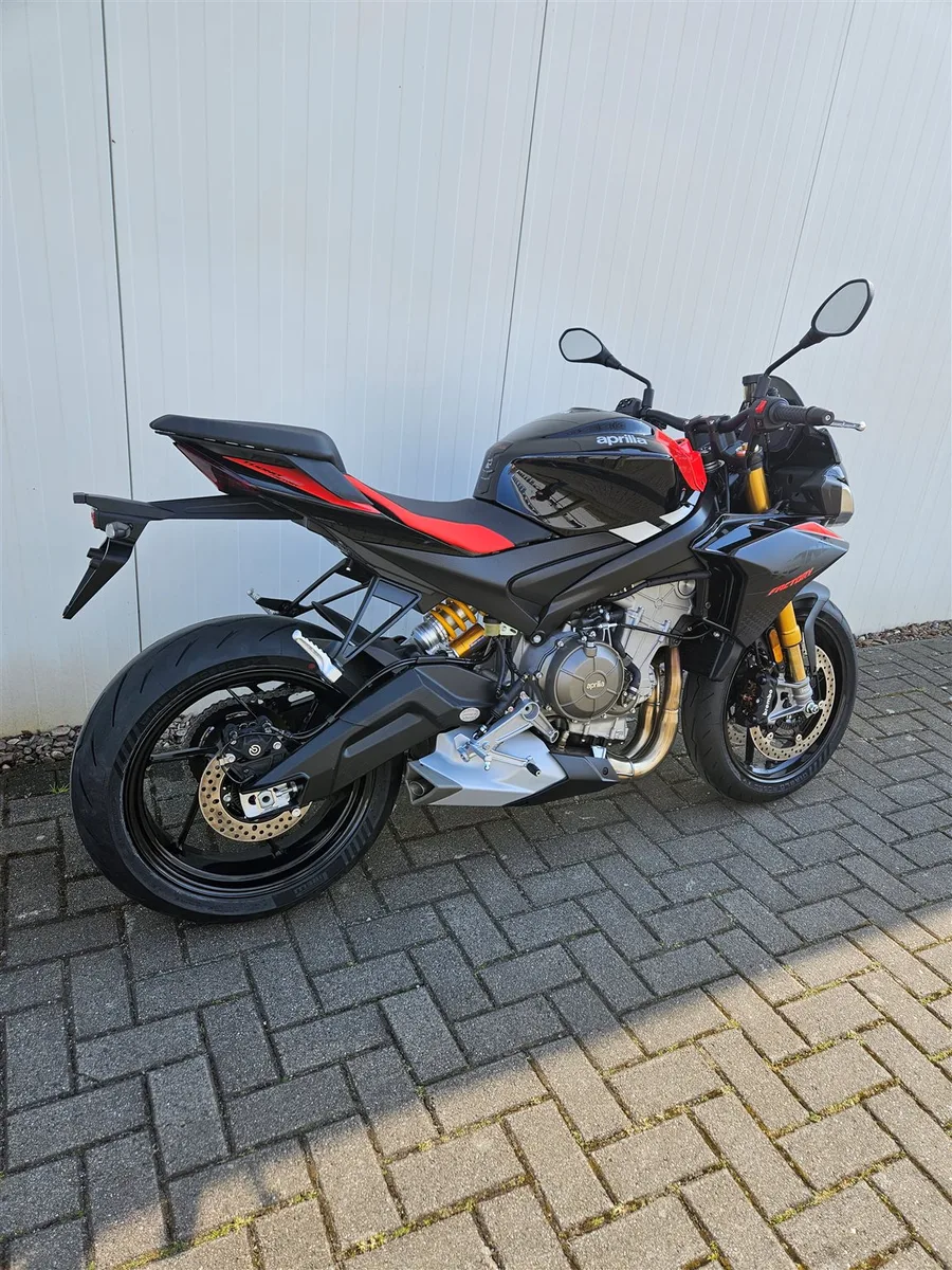 Aprilia Tuono 660 Factory vom Vertragshändler!
