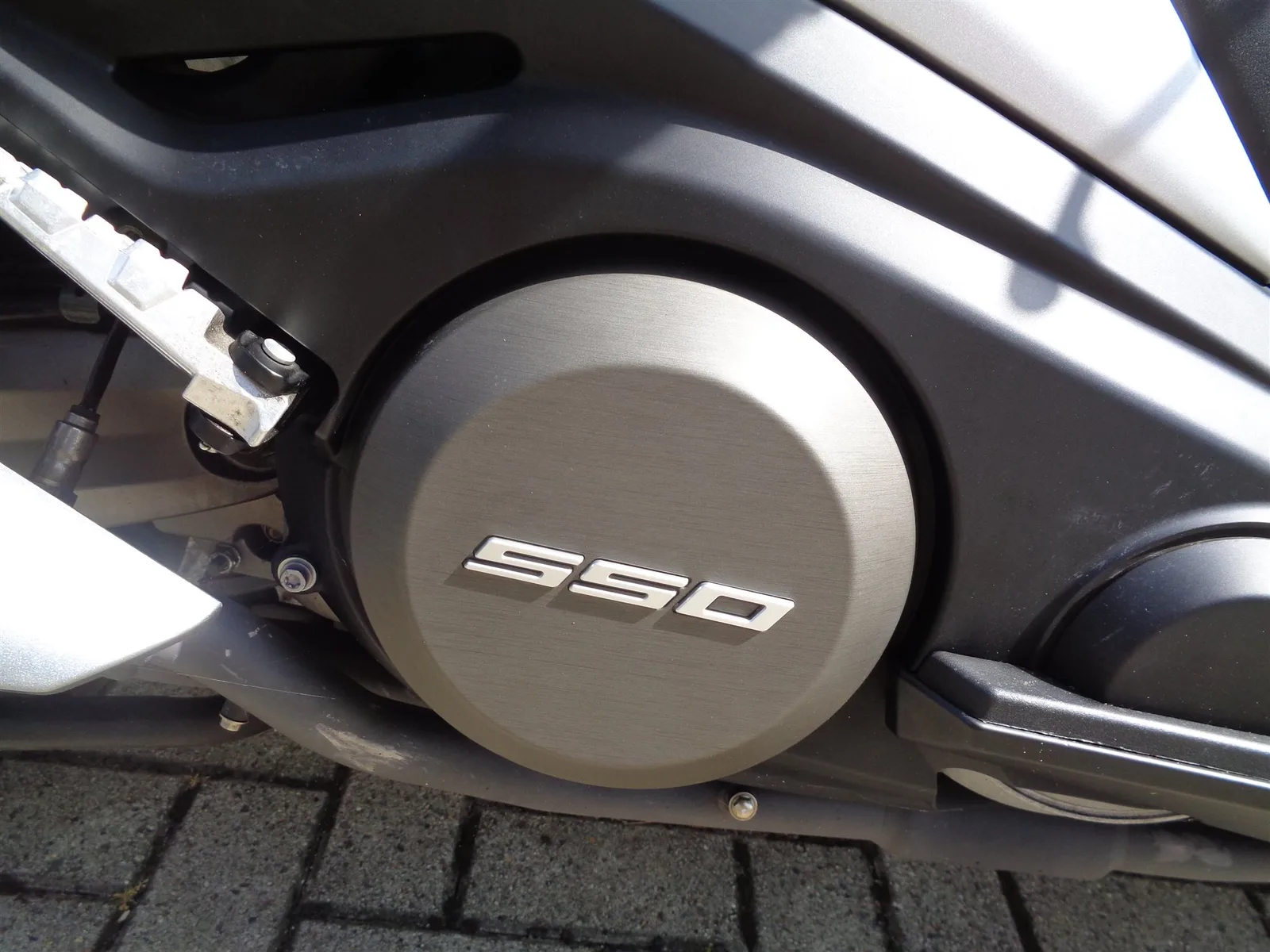 Kymco AK 550i ABS Topzustand, Topcase