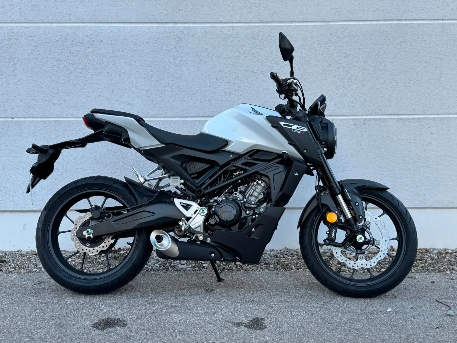 Honda CB125R