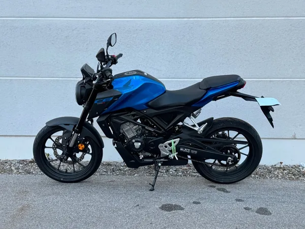 Honda CB125R