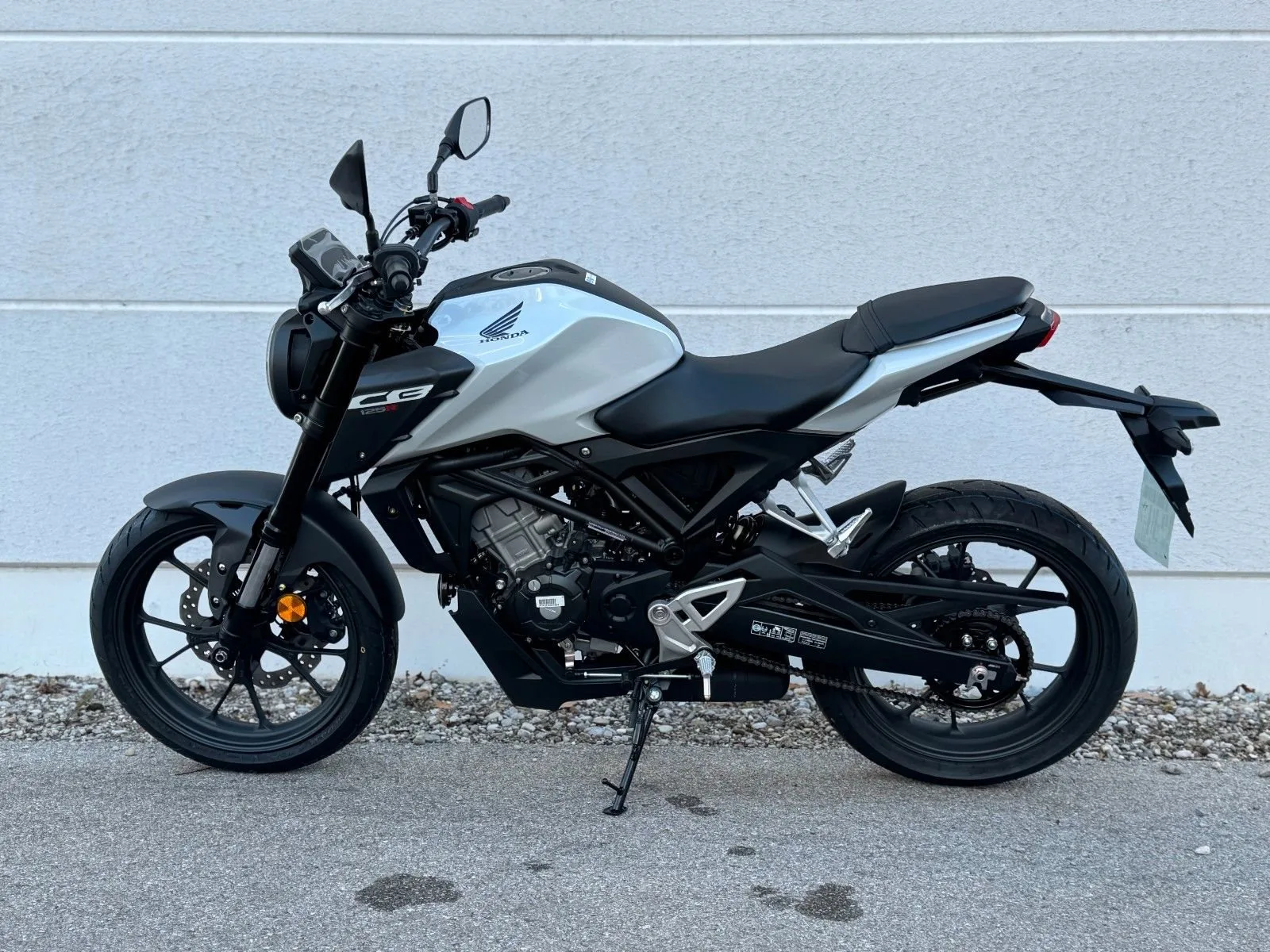 Honda CB125R
