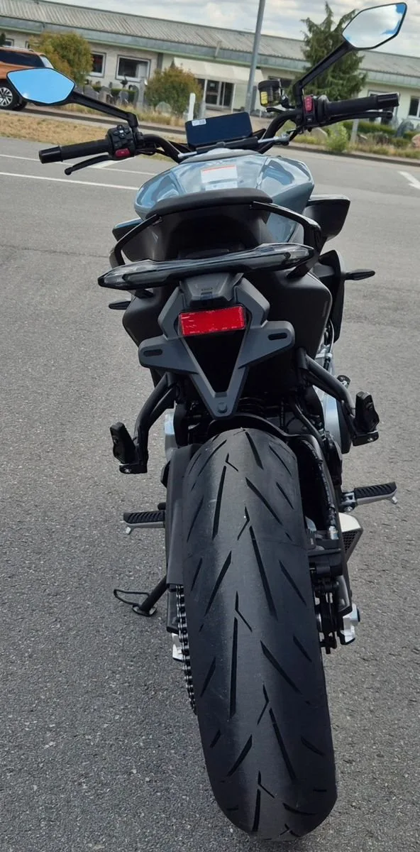 CFMOTO 675NK
