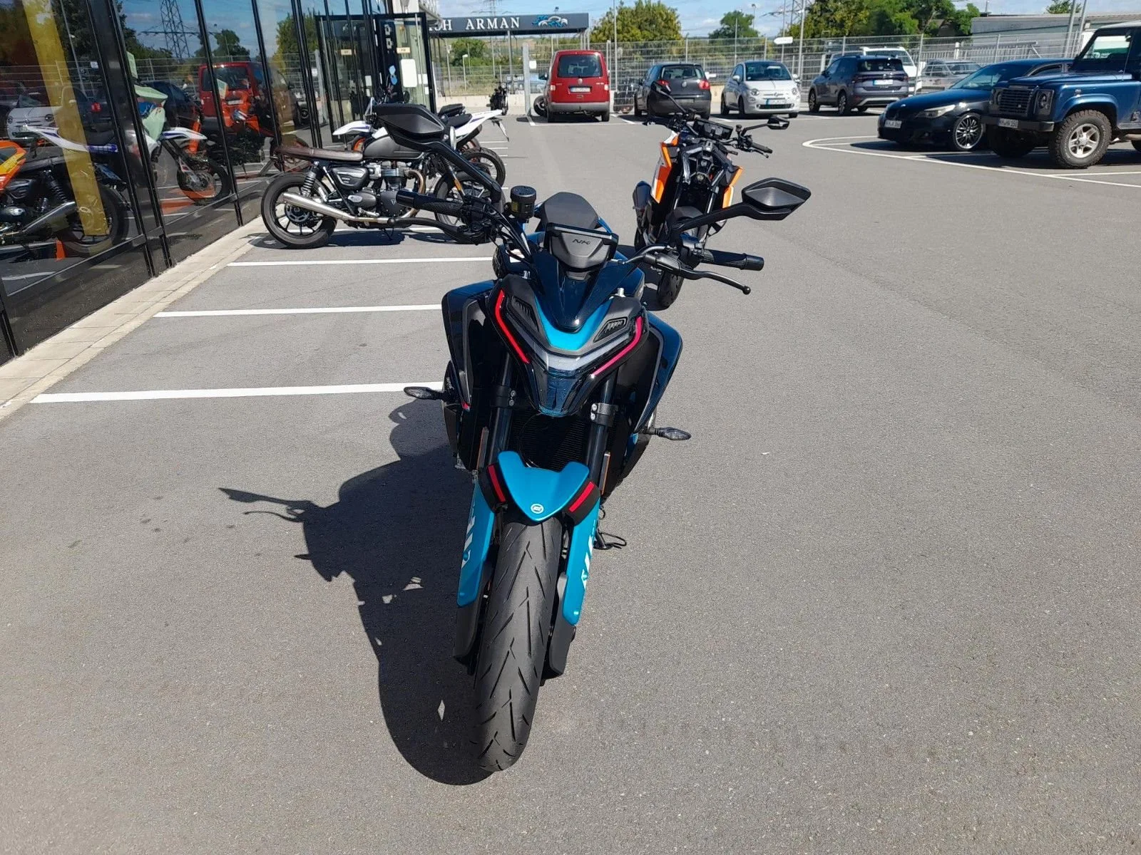 CFMOTO 675NK