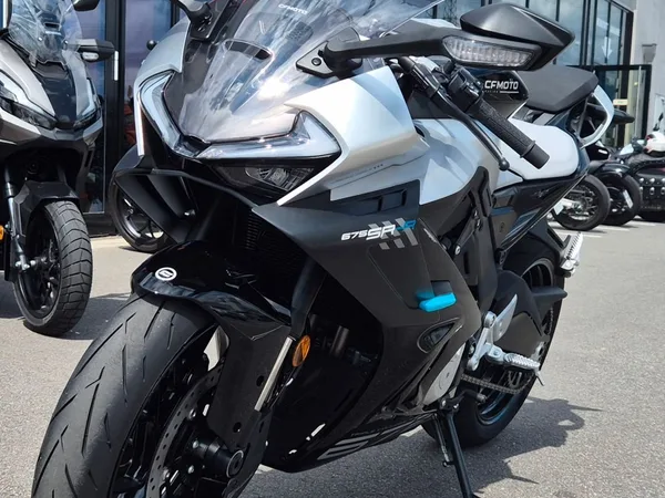 CFMOTO 675SR-R