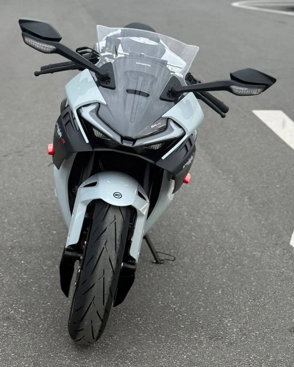 CFMOTO 675SR-R