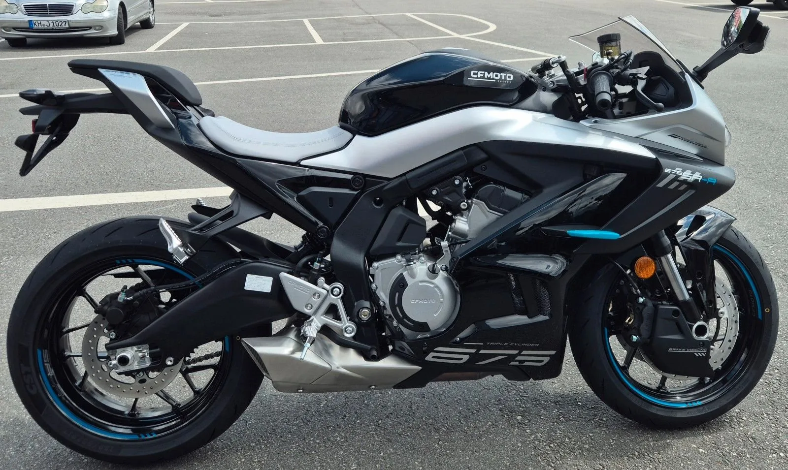 CFMOTO 675SR-R