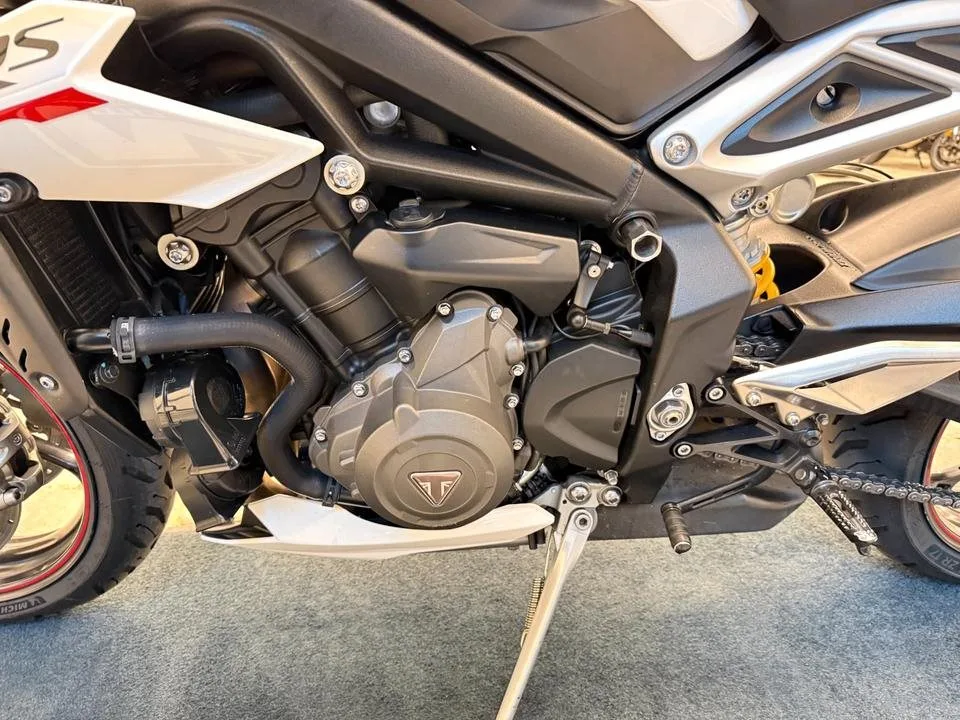 Triumph Street Triple 765 RS