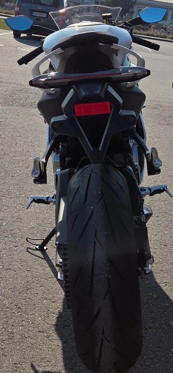 CFMOTO 675SR-R