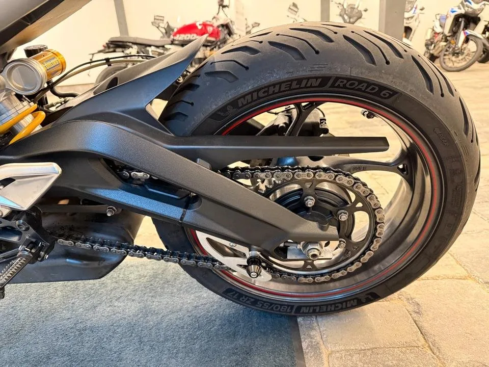 Triumph Street Triple 765 RS