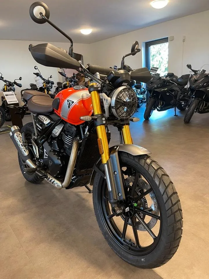 Triumph Scrambler 400 X