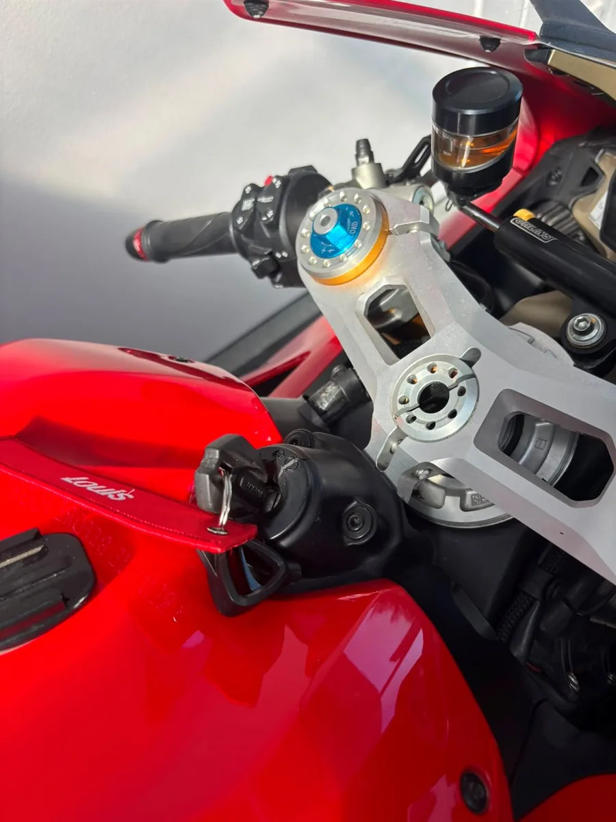 Ducati Panigale V4 R