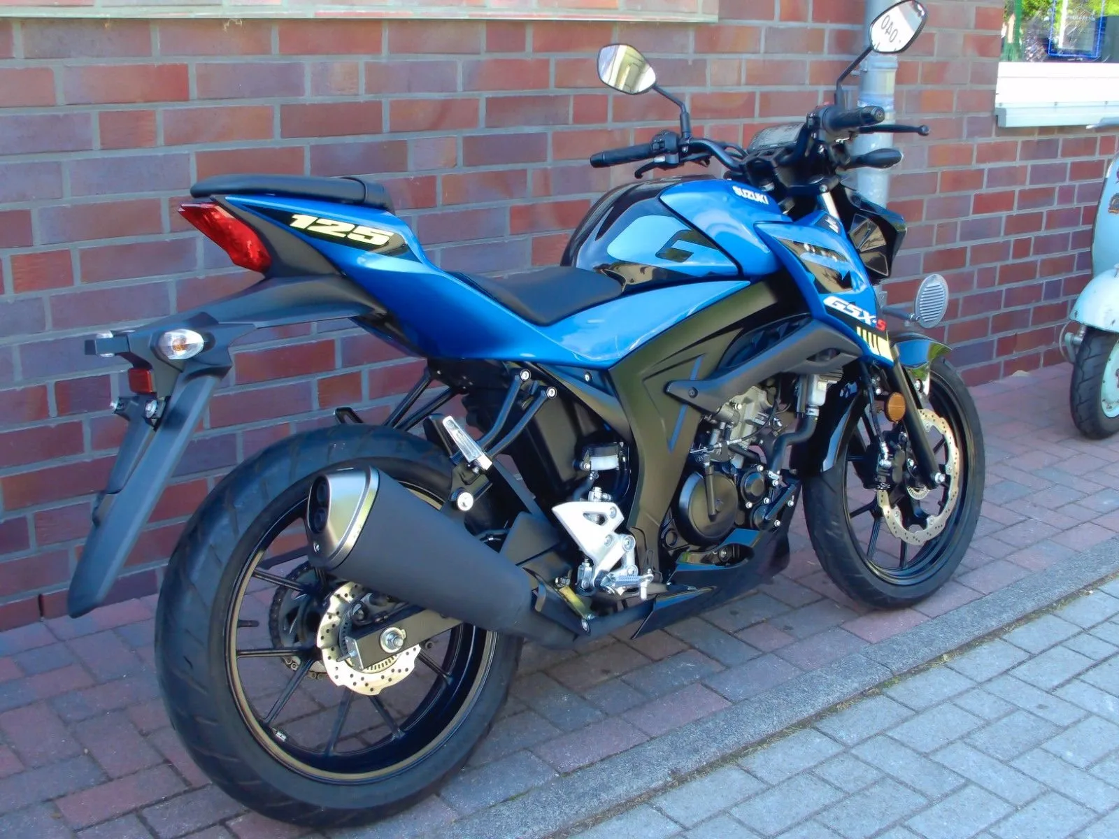Suzuki GSX-S125 ABS